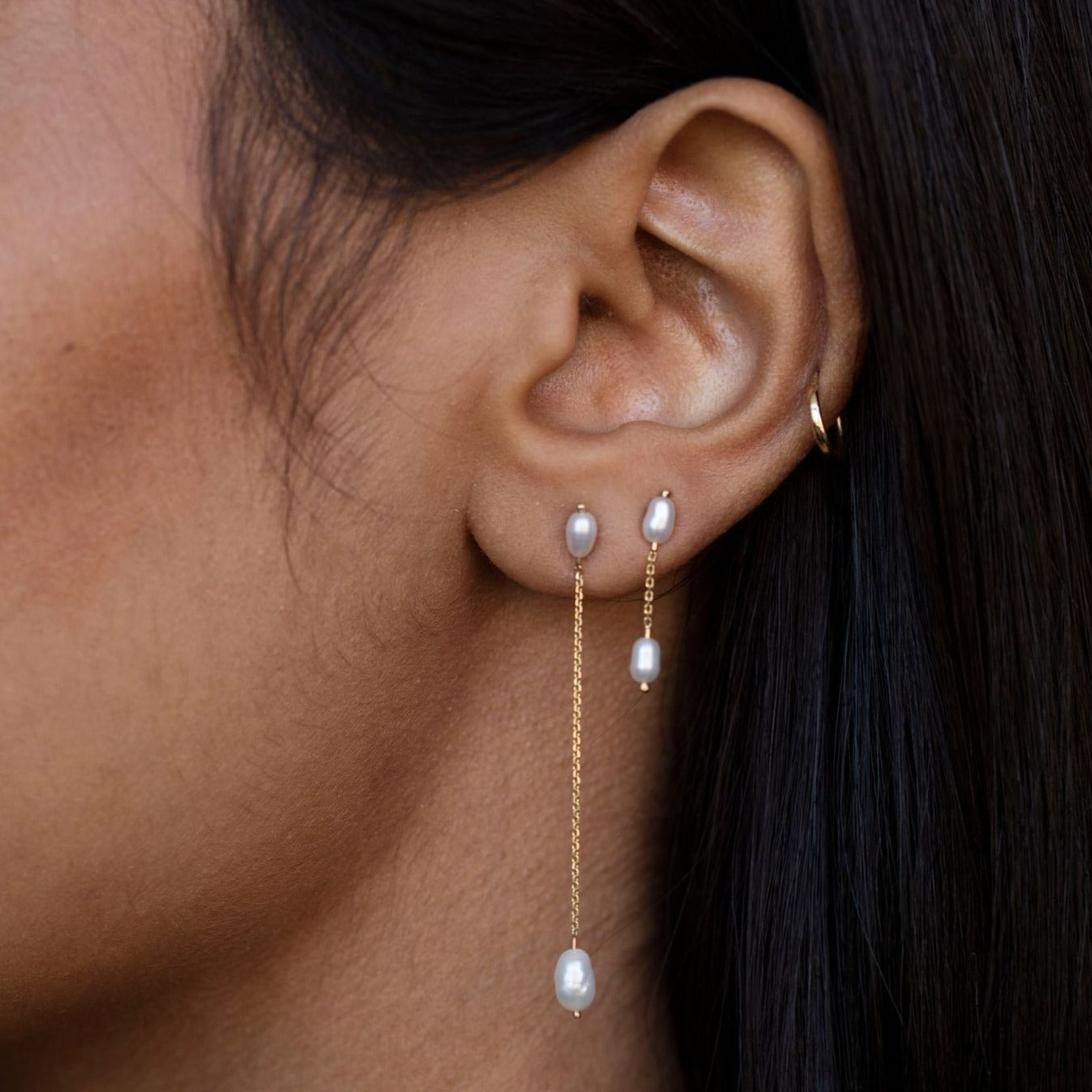 Wwake | Short Pearl Shower Earrings