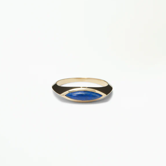 Wwake gold signet ring with lapis, front view