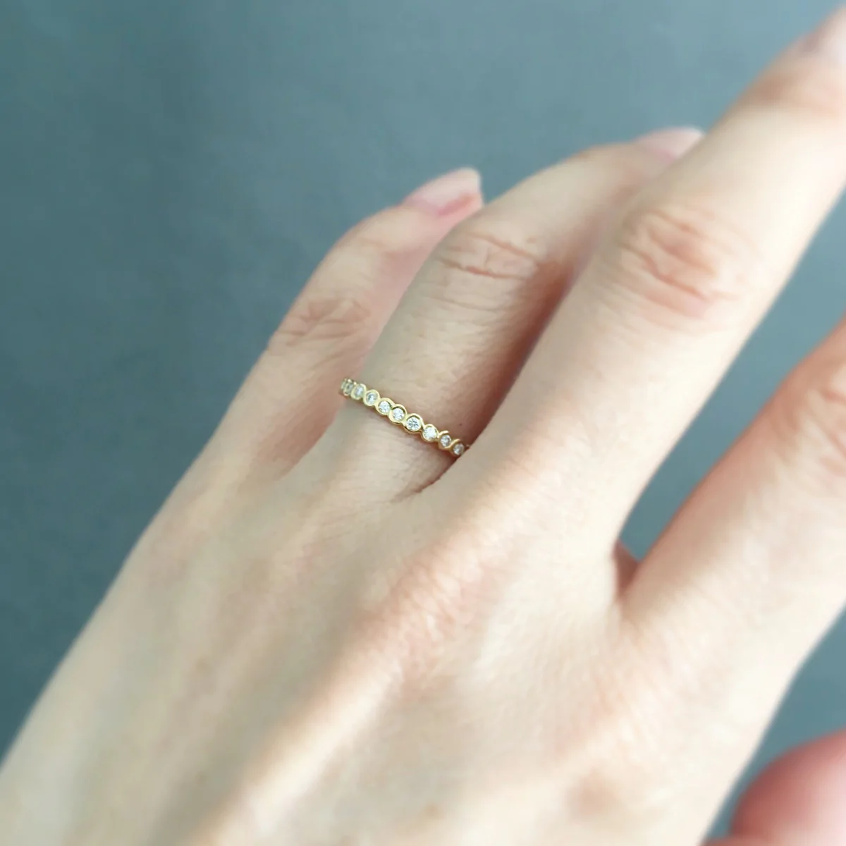 Satomi Kawakita | Small White Diamond Circle Eternity Band