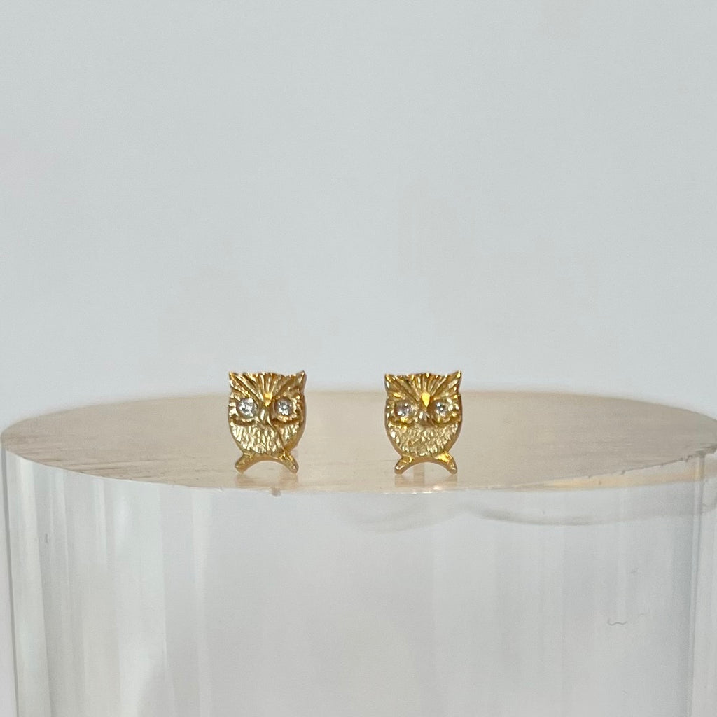 Victoria Cunningham gold owl stud earrings with diamond, front view