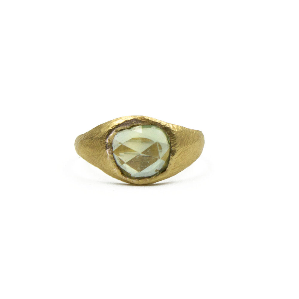 Page Sargisson gold ring with green sapphire, front view