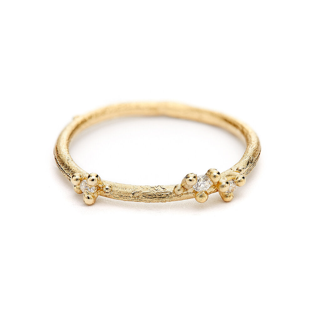 Asymmetric Diamond Band with Granules