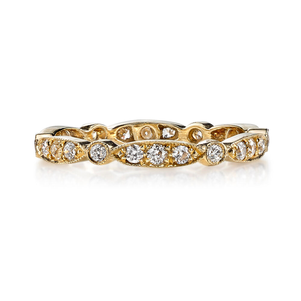 Single Stone gold band with diamonds, front view