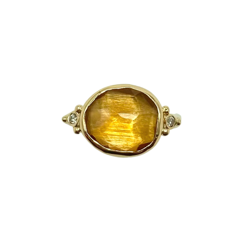 Emily Amey gold ring with citrine and diamond, front view